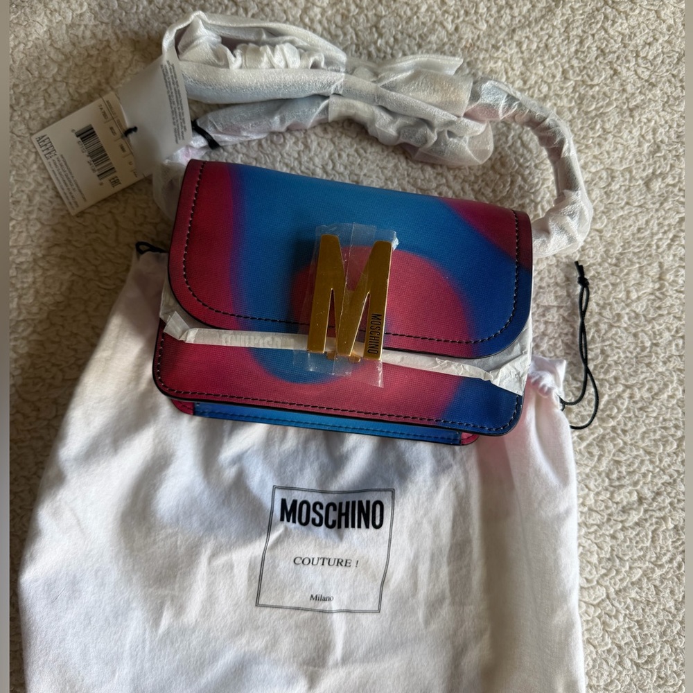 Moschino Couture crossbody bag, gold “M” logo